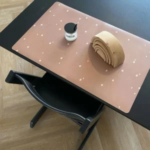 Eeveve desk mat dots cinnamon (1)